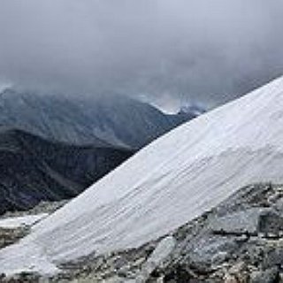 BucketList + Snow Trekking