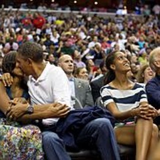 BucketList + Be On The Kiss Cam 
