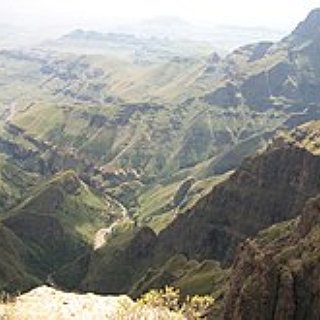 BucketList + Visit Ukhahlamba-Drakensberg Park