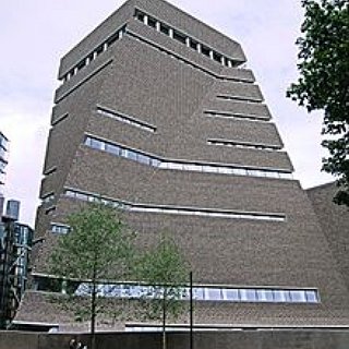 BucketList + Tour The Tate Modern In London