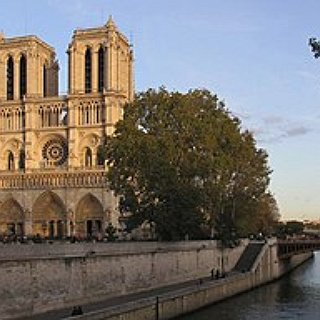 BucketList + See Notre Dame Cathedral, Paris