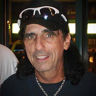 BucketList + Get My Picture With Alice Cooper