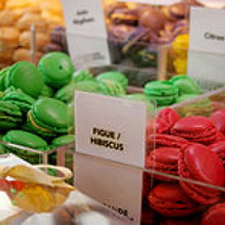 BucketList + Make Macarons