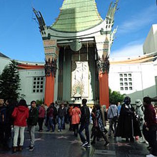 BucketList + Visit The Grauman Chinese Theater