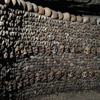 BucketList + Walk Through The Catacombs In Paris France