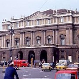 BucketList + Watch An Opera At La Scala In Milan