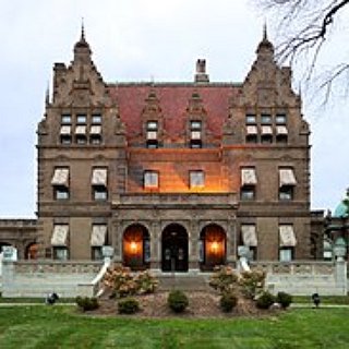 BucketList + Visit The Pabst Mansion In Milwaukee, Wisconsin