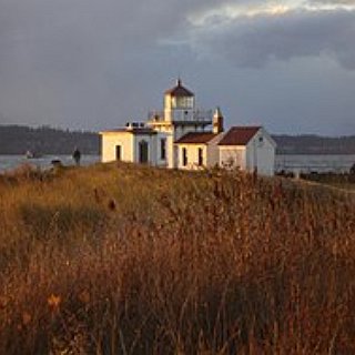 BucketList + Visit The Wind Point Lighthouse In Wind Point, Wisconsin