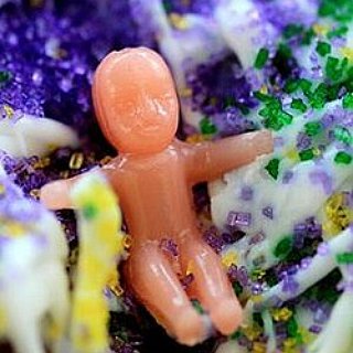 BucketList + Make/Try A Mardi Gras King Cake