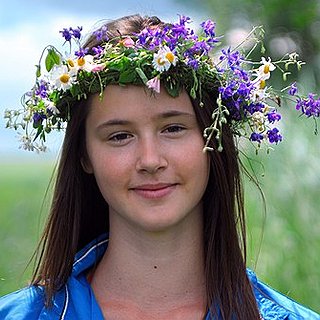 BucketList + Learn How To Make A Flower Crown