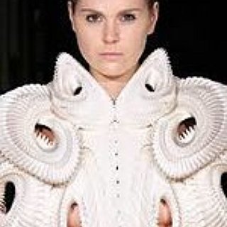 BucketList + Buy Cool Jacket