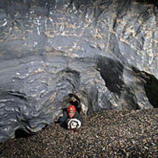 BucketList + Visit The Nettlebed Cave In New Zealand