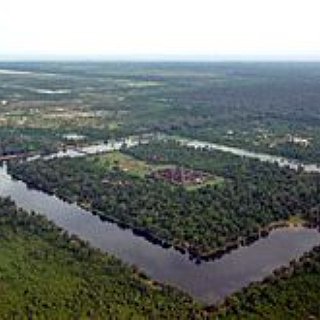 BucketList + Visit Angkor Wat In Cambodia